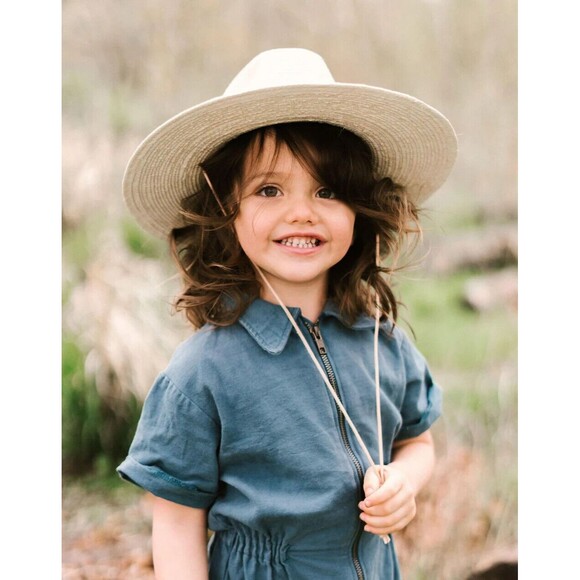 West Perro Other - West Perro Little Desert Sun Hat - Natural Guatemalan Palm New Size 6